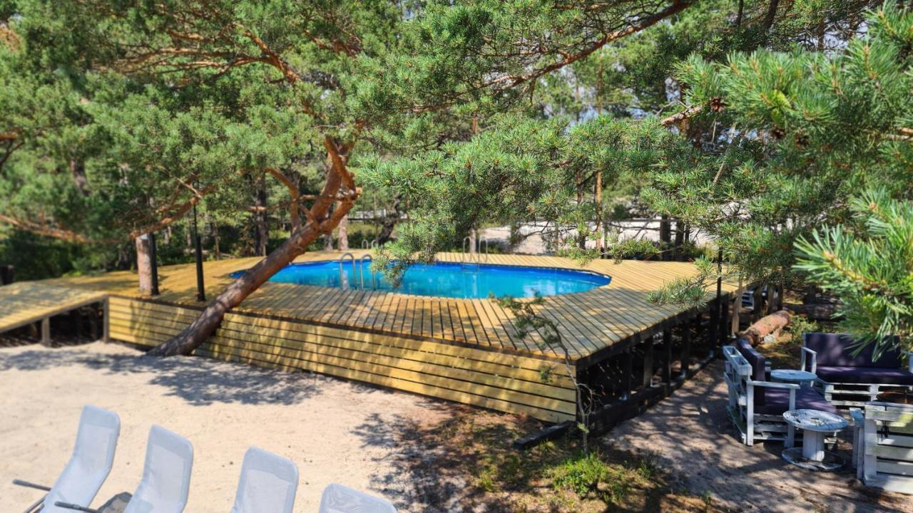 Sub Hel. Budzetowe Pokoje W Domu Z Basenem. Wokol Domu Tylko Natura. Balkon Zbyteczny. Eksteriør billede