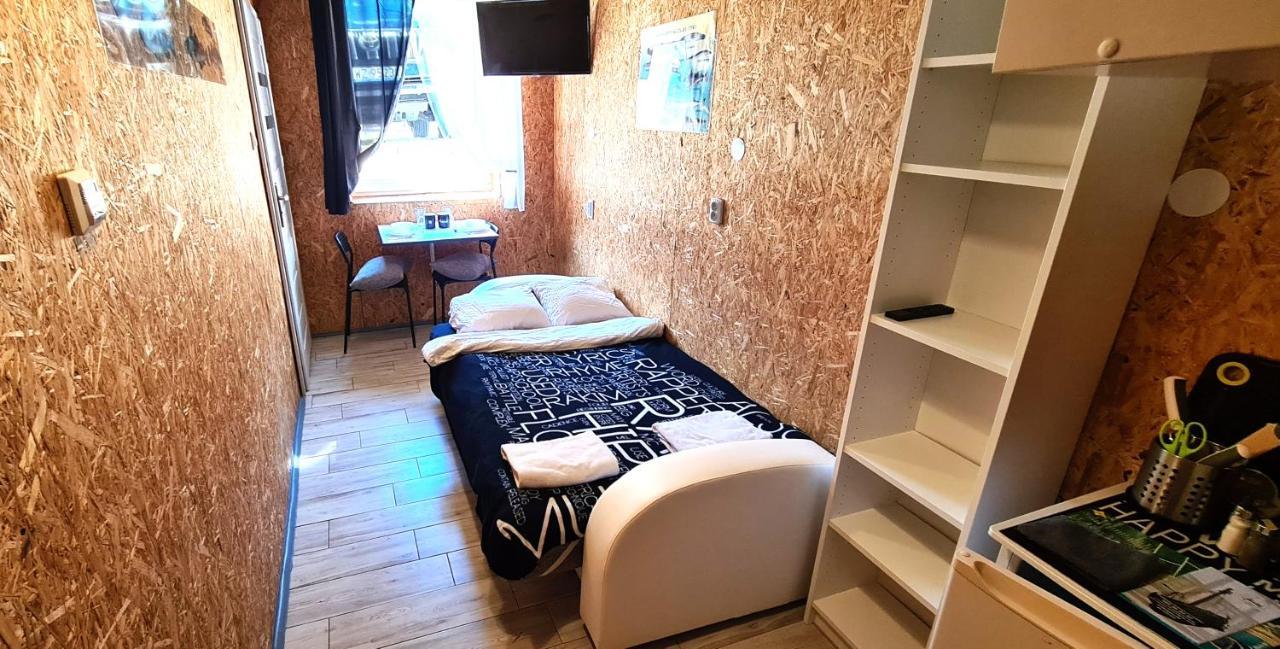 Sub Hel. Budzetowe Pokoje W Domu Z Basenem. Wokol Domu Tylko Natura. Balkon Zbyteczny. Eksteriør billede