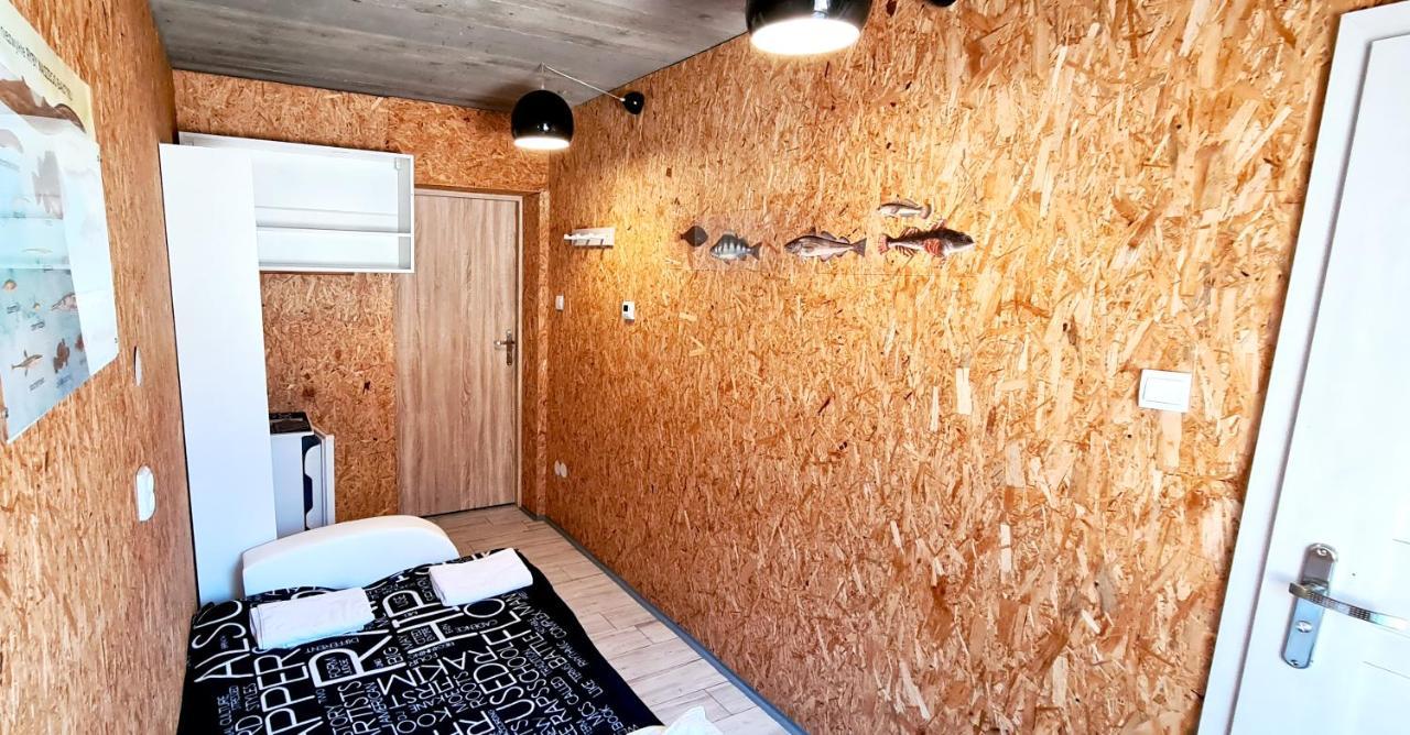 Sub Hel. Budzetowe Pokoje W Domu Z Basenem. Wokol Domu Tylko Natura. Balkon Zbyteczny. Eksteriør billede