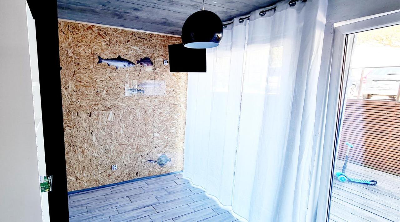 Sub Hel. Budzetowe Pokoje W Domu Z Basenem. Wokol Domu Tylko Natura. Balkon Zbyteczny. Eksteriør billede